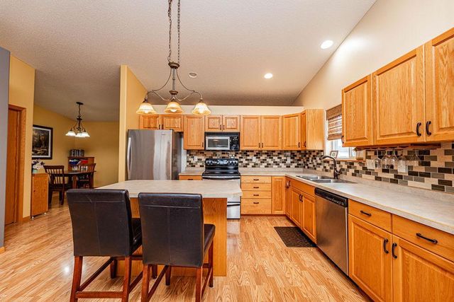 4291 39th Avenue S, Fargo, ND 58104