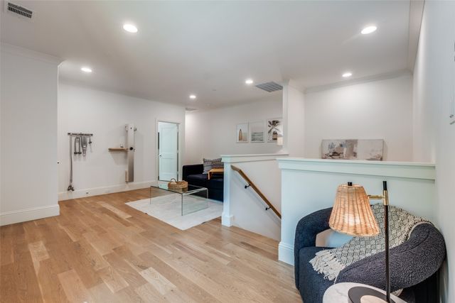 5803 Martel Avenue, Dallas, TX 75206