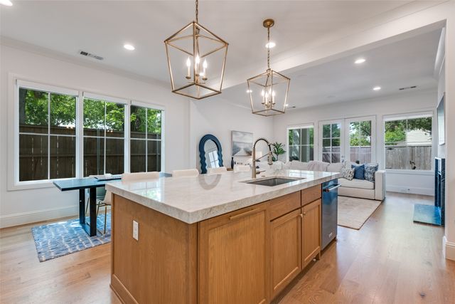 5803 Martel Avenue, Dallas, TX 75206