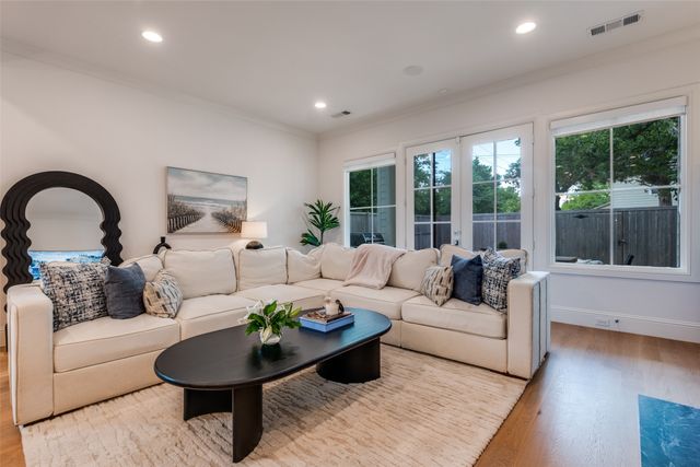 5803 Martel Avenue, Dallas, TX 75206