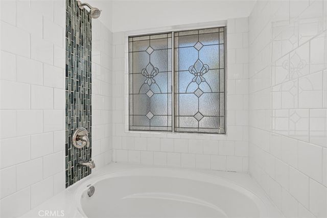 32 La Costa Court, Laguna Beach, CA 92651