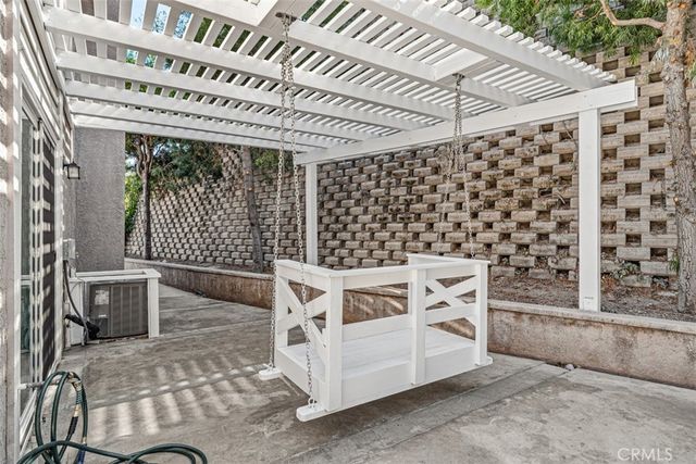 32 La Costa Court, Laguna Beach, CA 92651