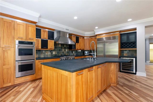 1417 SEA RIDGE Drive, Newport Beach, CA 92660