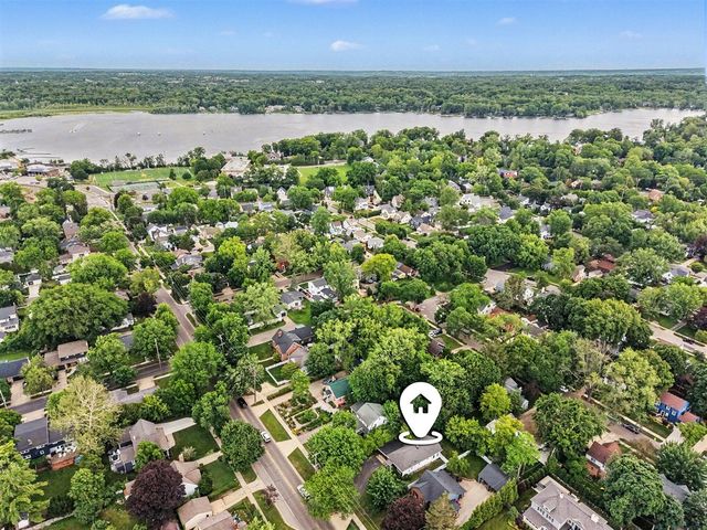 1100 Breton Road, East Grand Rapids, MI 49506
