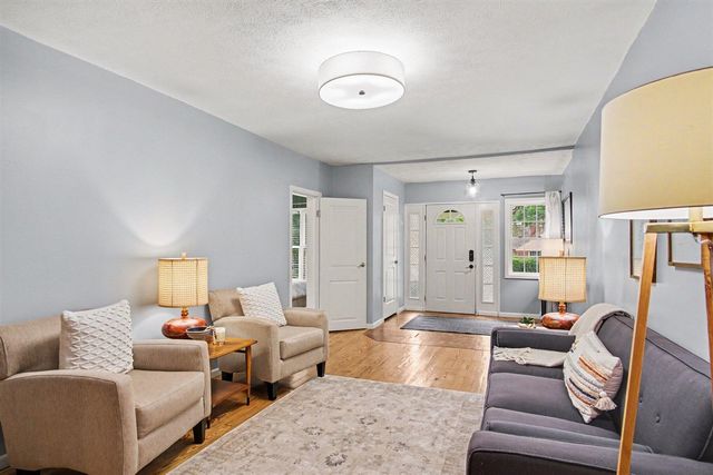 1100 Breton Road, East Grand Rapids, MI 49506