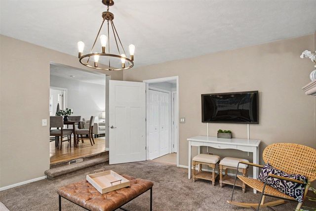 1100 Breton Road, East Grand Rapids, MI 49506