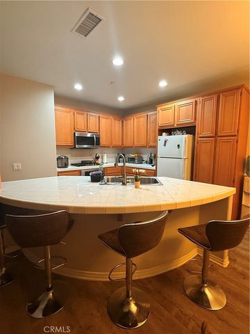 3320 Shadetree Way, Camarillo, CA 93012