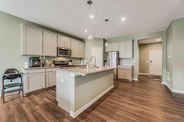 1187 Lake Forest Drive, Hebron, OH 43025