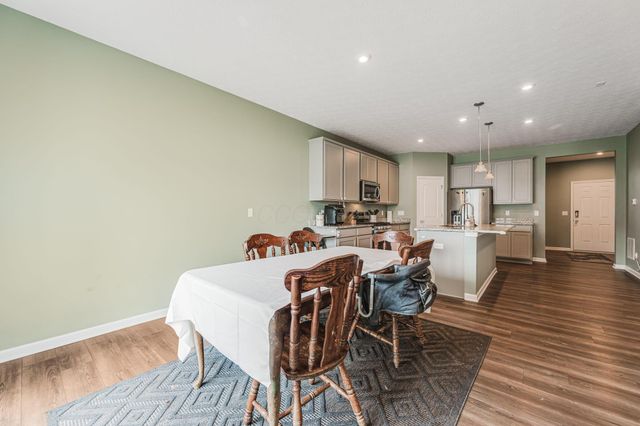1187 Lake Forest Drive, Hebron, OH 43025