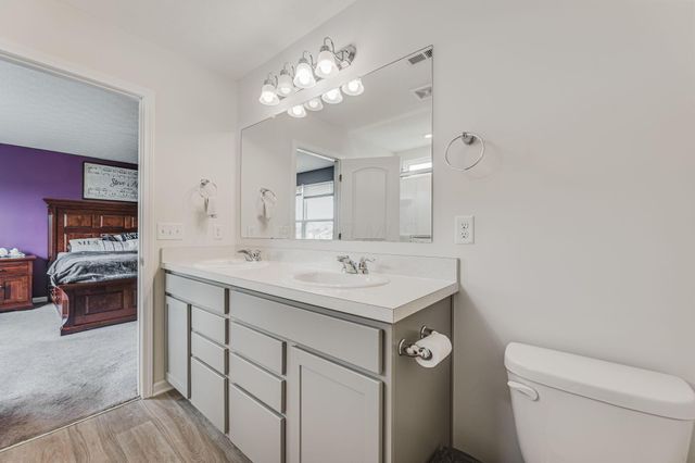 1187 Lake Forest Drive, Hebron, OH 43025