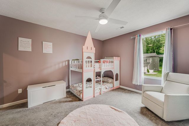 1187 Lake Forest Drive, Hebron, OH 43025