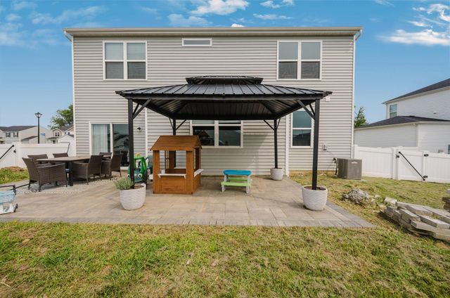 1187 Lake Forest Drive, Hebron, OH 43025