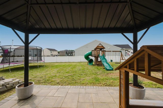 1187 Lake Forest Drive, Hebron, OH 43025