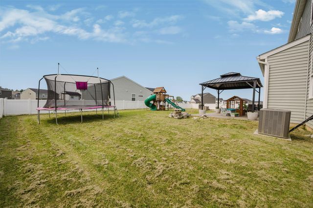1187 Lake Forest Drive, Hebron, OH 43025