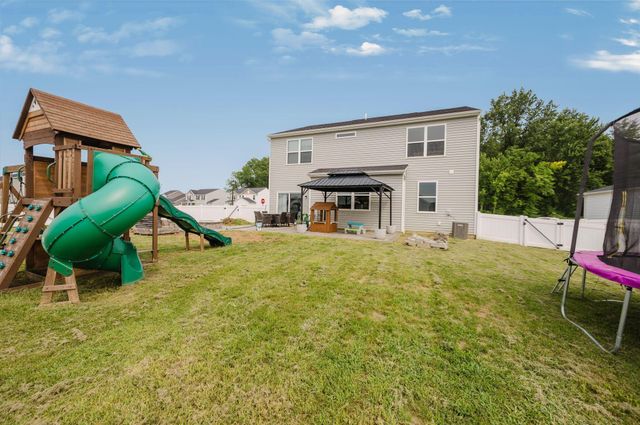 1187 Lake Forest Drive, Hebron, OH 43025