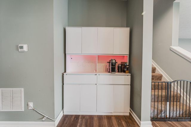 1187 Lake Forest Drive, Hebron, OH 43025