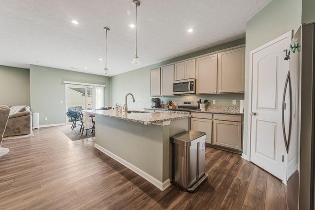 1187 Lake Forest Drive, Hebron, OH 43025