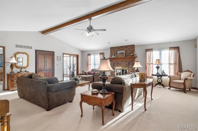 2075 Meaghan Lane, Pacific, MO 63069