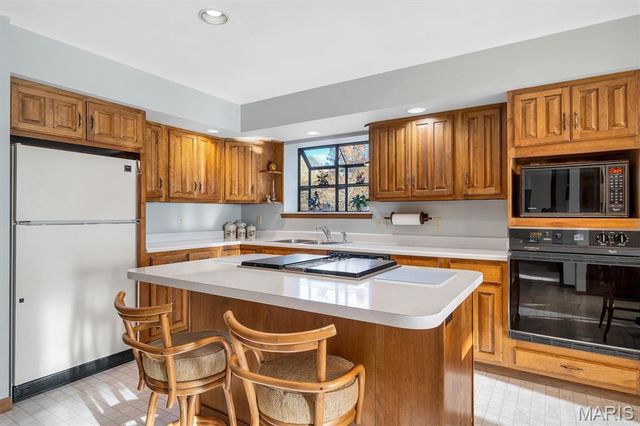 2075 Meaghan Lane, Pacific, MO 63069