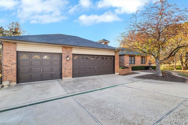 2075 Meaghan Lane, Pacific, MO 63069