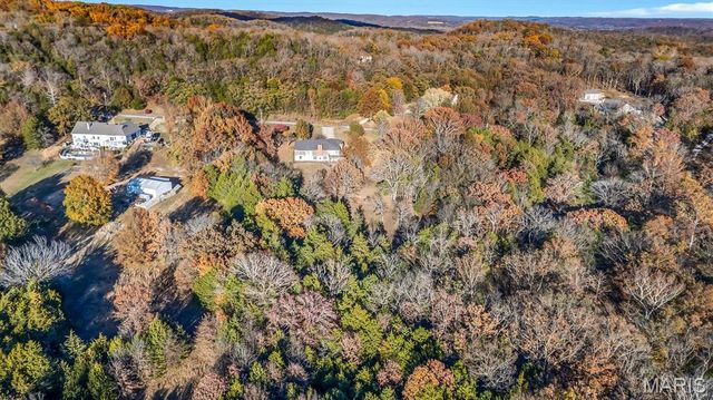 2075 Meaghan Lane, Pacific, MO 63069