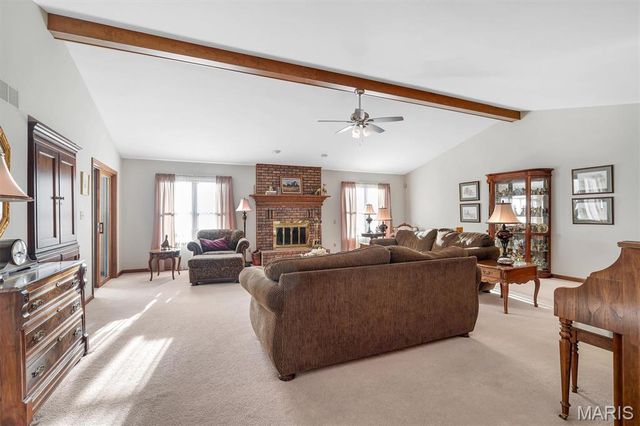 2075 Meaghan Lane, Pacific, MO 63069