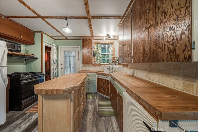 16179 Madrone, Cobb, CA 95426