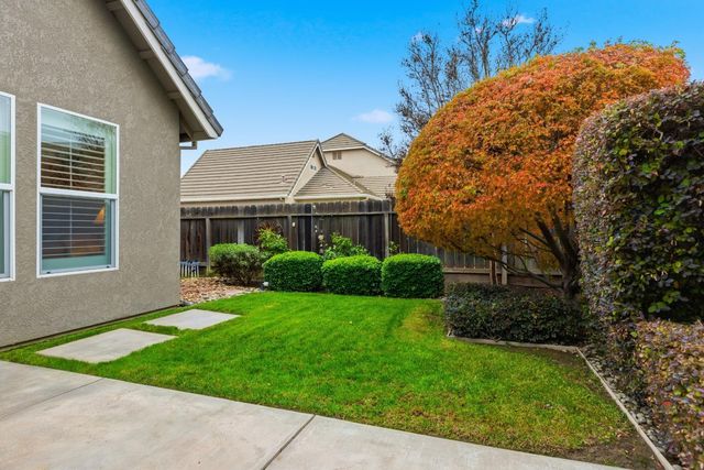 347 E Milgeo Ave, Ripon, CA 95366