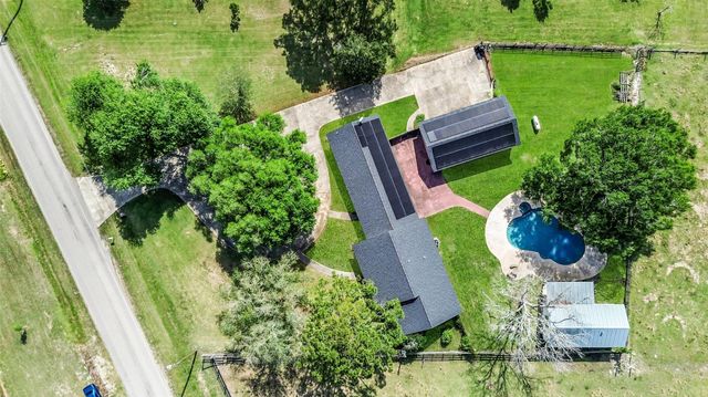 3358 County Road 172, Alvin, TX 77511