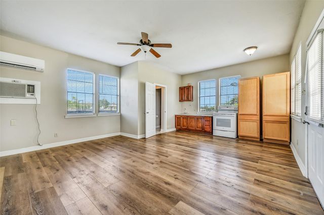 3358 County Road 172, Alvin, TX 77511