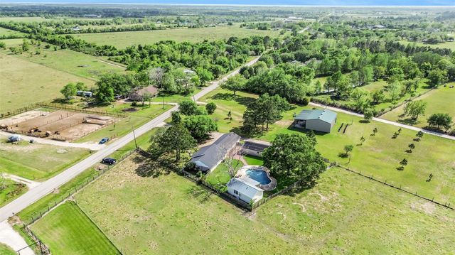 3358 County Road 172, Alvin, TX 77511