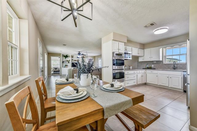 3358 County Road 172, Alvin, TX 77511