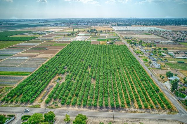 1581 S Temperance Avenue, Fresno, CA 93727