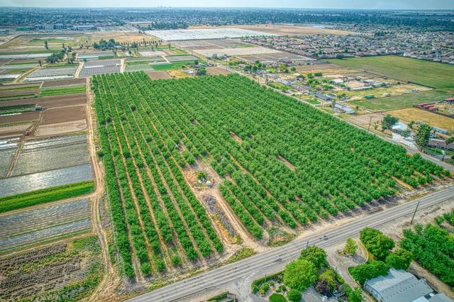 1581 S Temperance Avenue, Fresno, CA 93727