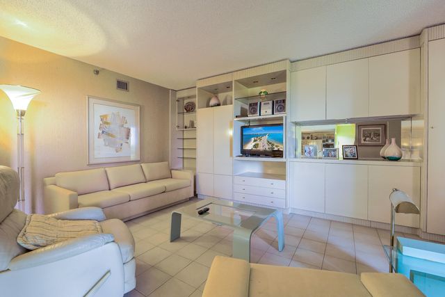 7400 Radice Court 606, Lauderhill, FL 33319