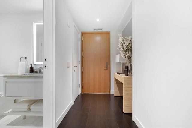 150 Seaport Blvd 11C, Boston, MA 02210