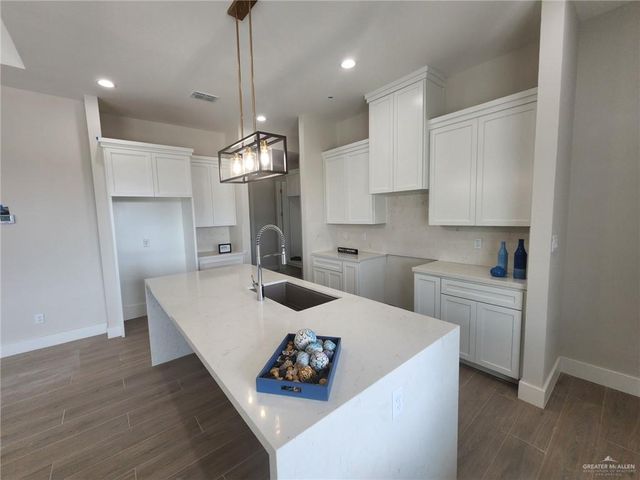 2529 Trinity Avenue, Mcallen, TX 78504