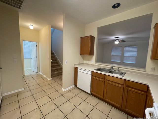 13523 BRISTOW DAWN, San Antonio, TX 78217