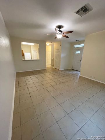 13523 BRISTOW DAWN, San Antonio, TX 78217