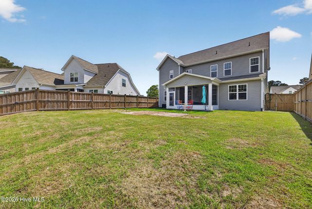 555 Musket Bay Drive, Wilmington, NC 28412