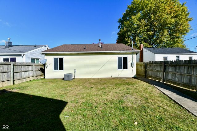 423 E 37th Street, Anderson, IN 46013