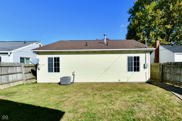 423 E 37th Street, Anderson, IN 46013