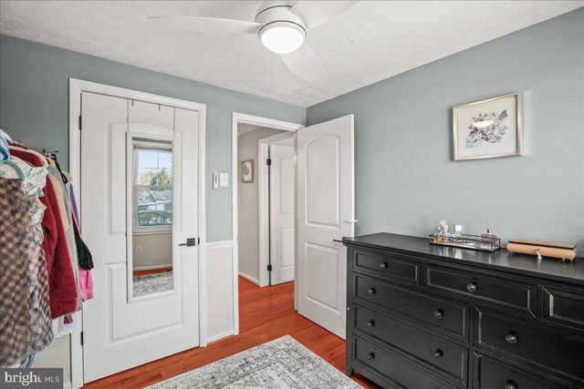 5829 PARAKEET DR, Burke, VA 22015