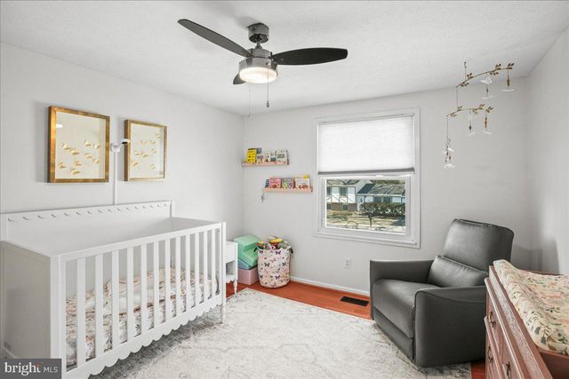 5829 PARAKEET DR, Burke, VA 22015