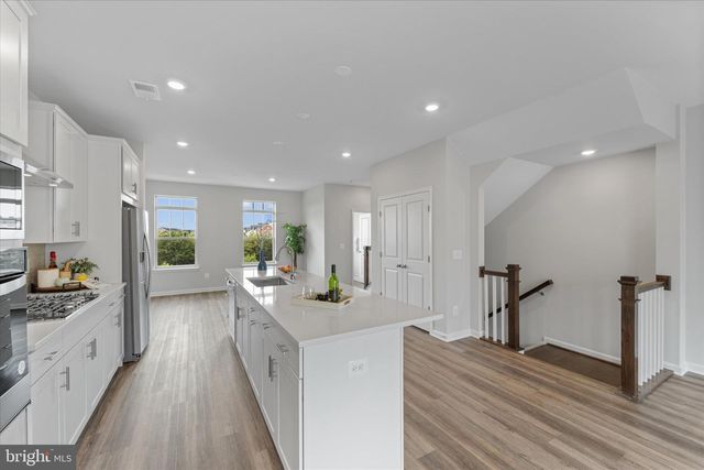 705 SAWBACK SQ NE, Leesburg, VA 20176