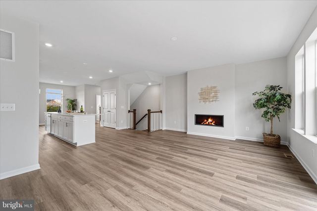 705 SAWBACK SQ NE, Leesburg, VA 20176