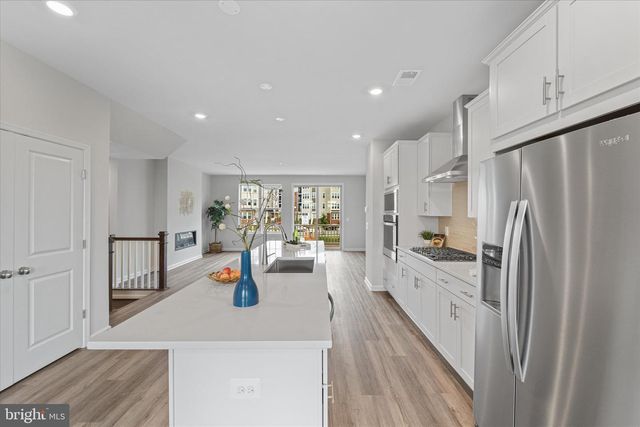 705 SAWBACK SQ NE, Leesburg, VA 20176