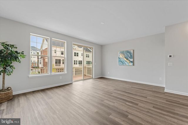 705 SAWBACK SQ NE, Leesburg, VA 20176