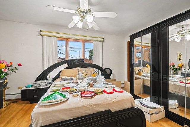 5439 N Neva Avenue, Chicago, IL 60656
