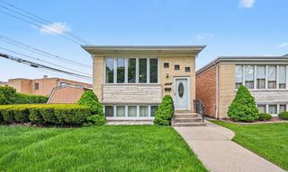 5439 N Neva Avenue, Chicago, IL 60656